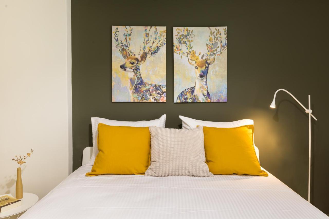 Effie'S Cozy Beach Front Apartment Rethymno  Bagian luar foto