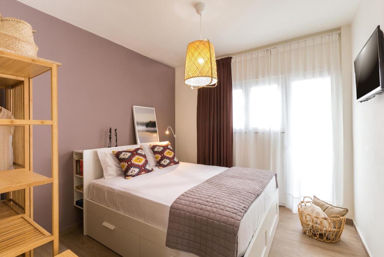 Effie'S Cozy Beach Front Apartment Rethymno  Bagian luar foto